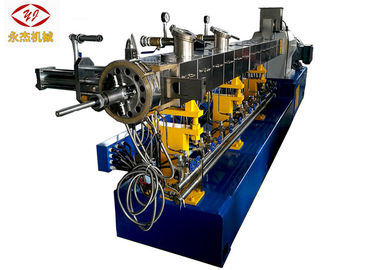 China Máquina de la granulación del PVC del alto rendimiento para el tornillo del cable 38CrMoAl y el material del barril proveedor